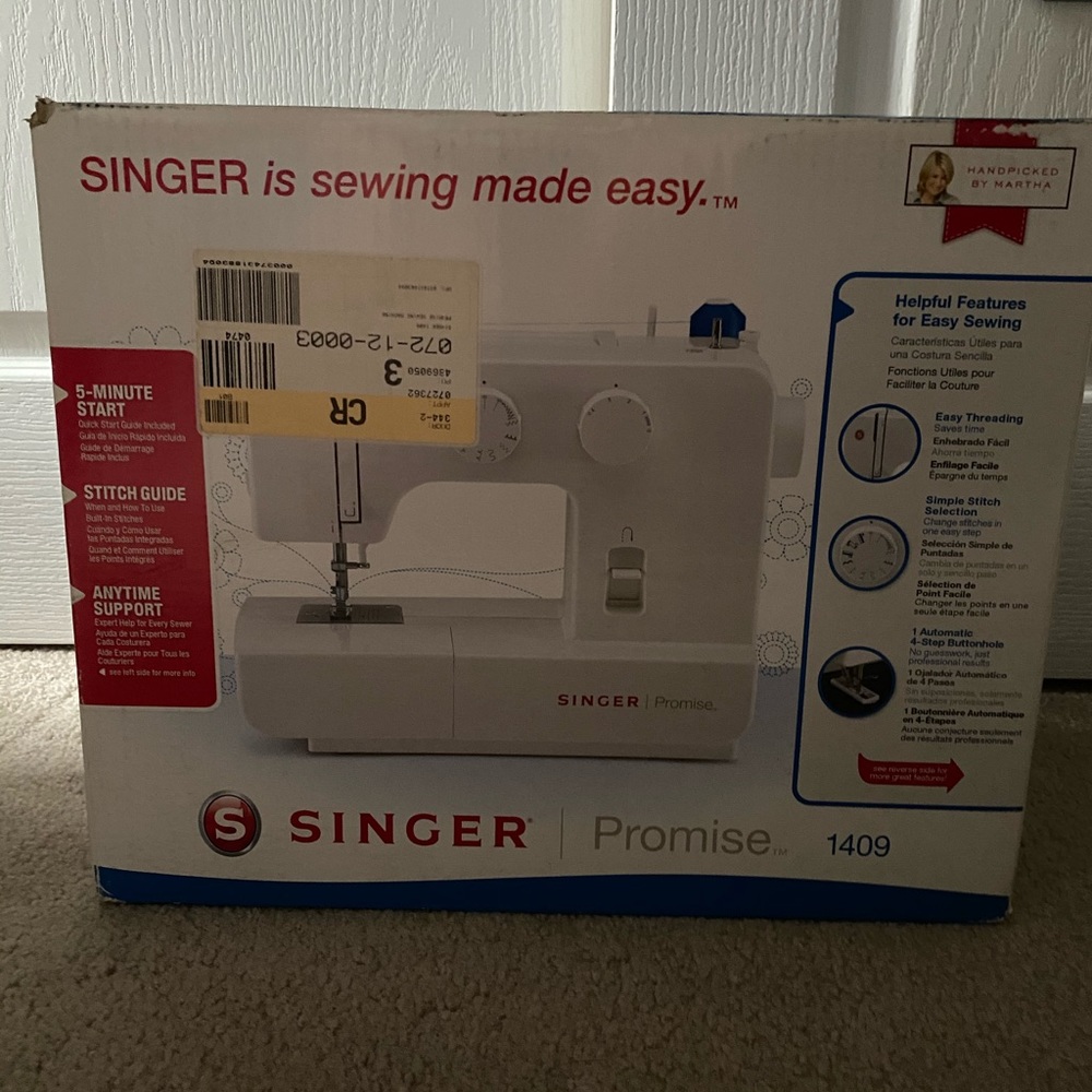 Singer 1409 sewing machine. **BRAND NEW!!**